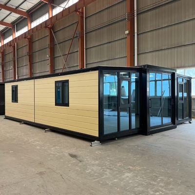 satın al 40ft Expandable Container Home with Bull 30*30 Flat Lamp 2200mm Fold Size and 5900*6300*2480mm Extended Size Çevrimiçi üretim