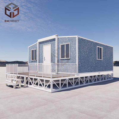 Balkon ve merdivenli özelleştirilebilir modüler ev