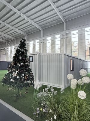 Galvanizli çelik 40ft genişletilebilir konteyner ev iki yatak odası plastik çelik kaydırma penceresi 920*920mm ve katlanmış boyutlu ana oda