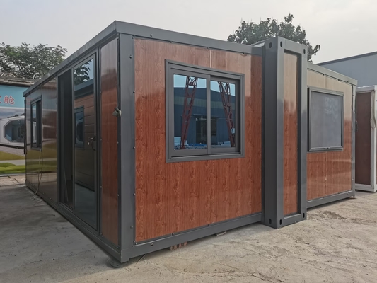 50 mm'lik zemin kalınlığı olan 700 mm çelik prefab katlanır ev