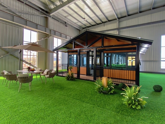 50 mm'lik zemin kalınlığı ve PVC kaydırıcı penceresi olan modern prefab katlanır ev