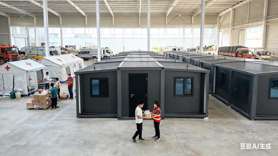 18 mm kalınlığında yanmaz çimento lif zemini 75 mm EPS sandviç panelleri ve 1 yıllık garanti ile katlanabilir 20ft konteyner